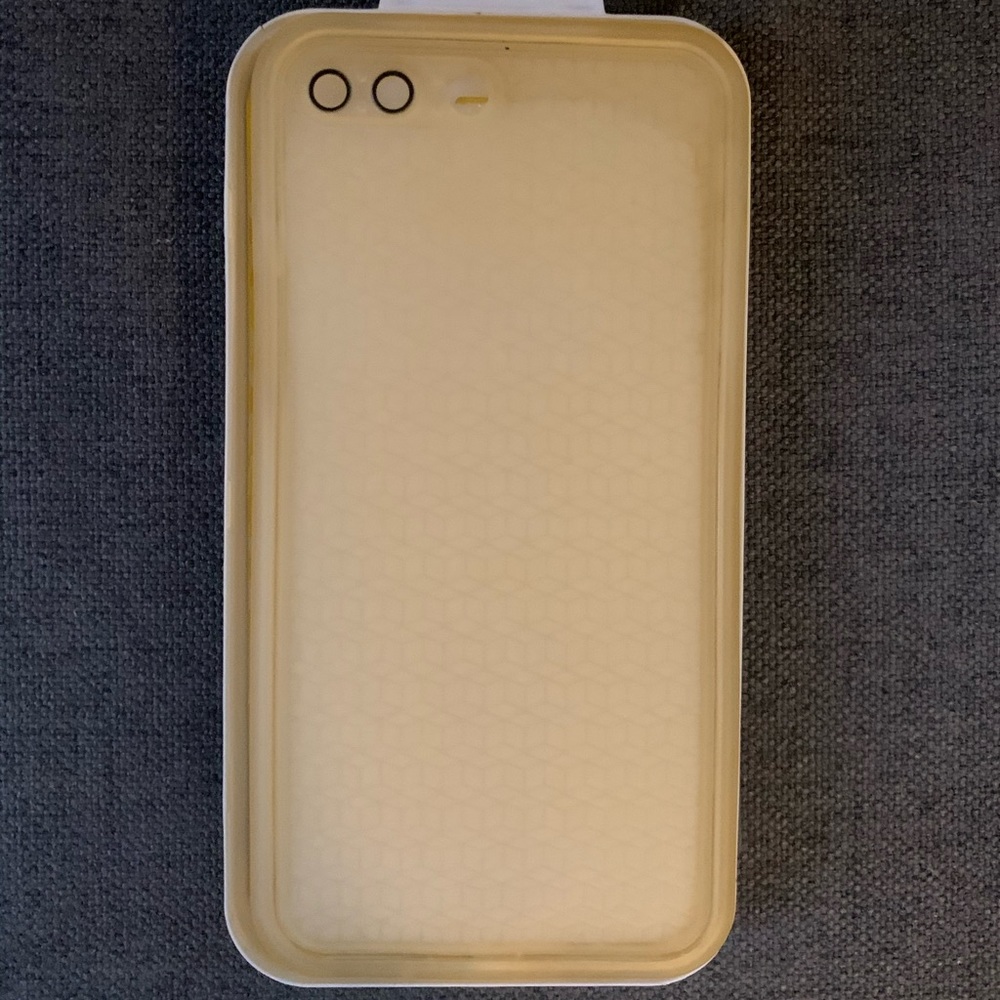 iPhone 7 Plus case - Picture 2 of 2
